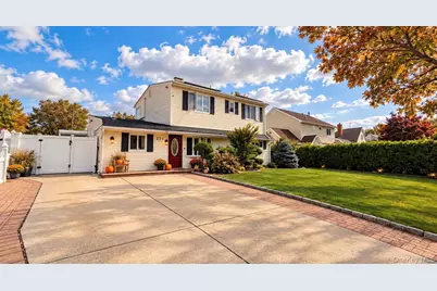 271 Twin Lane E, Wantagh, NY 11793 - Photo 1