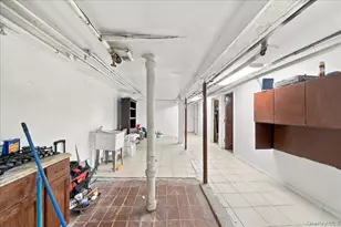 1385 Bronx River Ave, Bronx, NY 10472 - Photo 12
