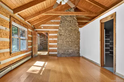 498 Rossway Road, Pleasant Valley, NY 12569 - Photo 20