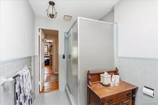 3075 Wilson Ave, Wantagh, NY 11793 - Photo 30