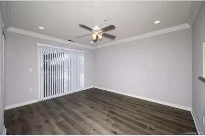 152 Lake Pointe Court #152, Middle Island, NY 11953 - Photo 6