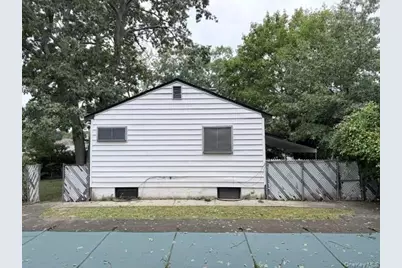 1209 Udall Road, Bay Shore, NY 11706 - Photo 6