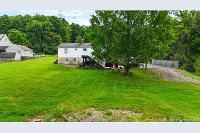 423 Rock Cut Road, Walden, NY 12586 - Photo 4