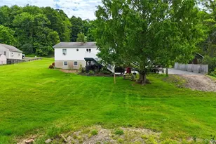 423 Rock Cut Rd, Walden, NY 12586 - Photo 4