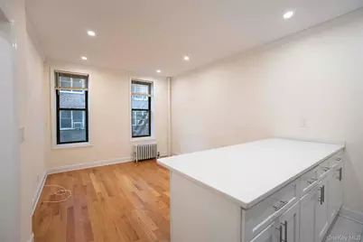 83-52 Talbot Street #3E, Kew Gardens, NY 11415 - Photo 6