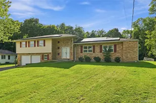 39 Clintonwood Dr, New Windsor, NY 12553 - Photo 2