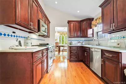 13835 11th Avenue, Whitestone, NY 11357 - Photo 18