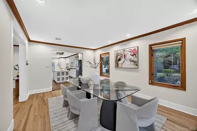 93 Myrtle Drive, Great Neck, NY 11021 - Photo 10
