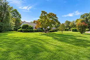 517 E Shore Rd, Great Neck, NY 11024 - Photo 2