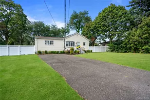 162 Carlls Path, Deer Park, NY 11729 - Photo 2