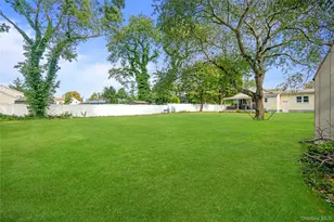 162 Carlls Path, Deer Park, NY 11729 - Photo 28