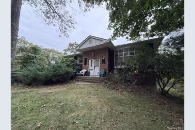 9 Glenwood Avenue, Miller Place, NY 11764 - Photo 1