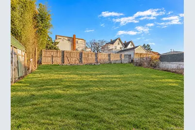 232 Jessamine Avenue, Yonkers, NY 10701 - Photo 36