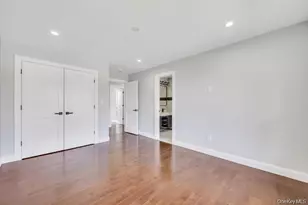 71 Cedar St, Hicksville, NY 11801 - Photo 20