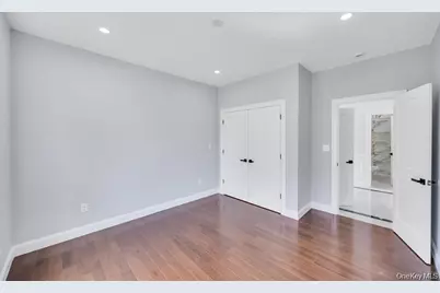 71 Cedar Street, Hicksville, NY 11801 - Photo 14
