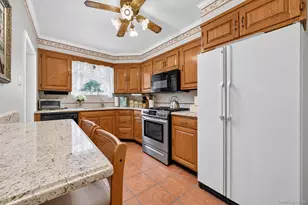 189-33 46th Ave, Flushing, NY 11358 - Photo 8