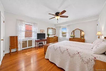 189-33 46th Avenue, Flushing, NY 11358 - Photo 12