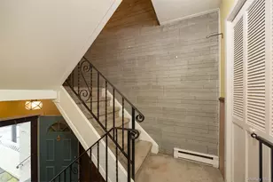 8 Boxwood Ct, Poughkeepsie, NY 12601 - Photo 12