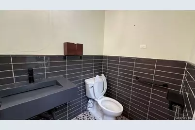 133-36 41st Road #CS8, Flushing, NY 11355 - Photo 14