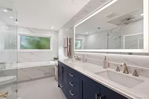 14 Sherwood Gate, Oyster Bay, NY 11771 - Photo 18