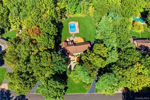 14 Sherwood Gate, Oyster Bay, NY 11771 - Photo 4