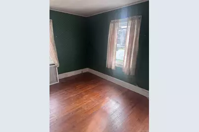 89 N Bergen Place, Freeport, NY 11520 - Photo 4