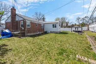 74 Caroline Ave, Elmont, NY 11003 - Photo 20
