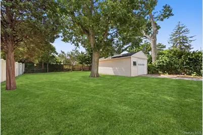 50 Bittermint Street, Islip, NY 11751 - Photo 4
