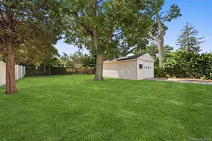50 Bittermint St, Islip, NY 11751 - Photo 4