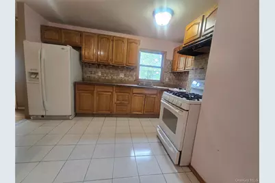 882 Stockton Road, Valley Cottage, NY 10989 - Photo 2