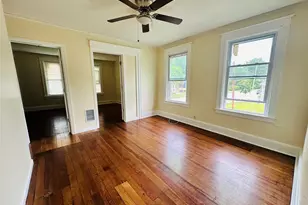 57 Smith St, Poughkeepsie, NY 12601 - Photo 8