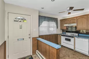 4426 Wilshire Ln, Oakdale, NY 11769 - Photo 4