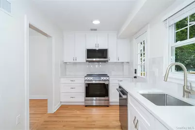 208 Lincoln Avenue, Eastchester, NY 10709 - Photo 10