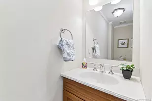 14 Huntington Rd, Garden City, NY 11530 - Photo 14