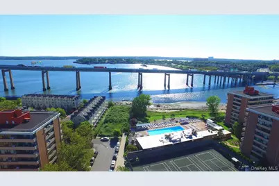 7-24 166th Street #2D, Whitestone, NY 11357 - Photo 16