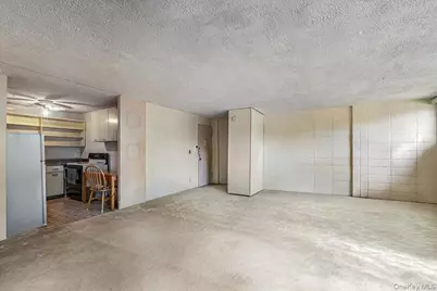 7-24 166th Street #2D, Whitestone, NY 11357 - Photo 4