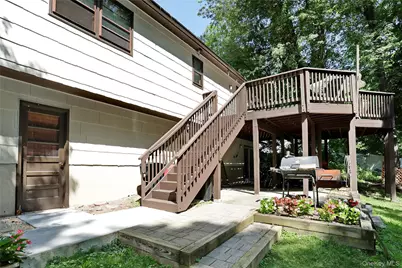 150 Schweizer Lane, Bardonia, NY 10954 - Photo 36