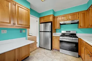 277 Crest Dr, Tarrytown, NY 10591 - Photo 24