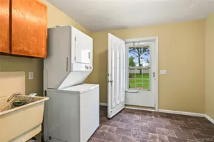 930 Tooker Ave, West Babylon, NY 11704 - Photo 12