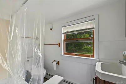 930 Tooker Avenue, West Babylon, NY 11704 - Photo 16
