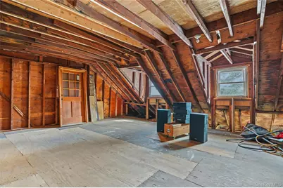 930 Tooker Avenue, West Babylon, NY 11704 - Photo 24