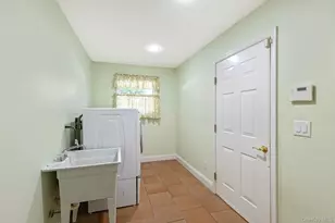 37 W Woodside Ave, Patchogue, NY 11772 - Photo 24