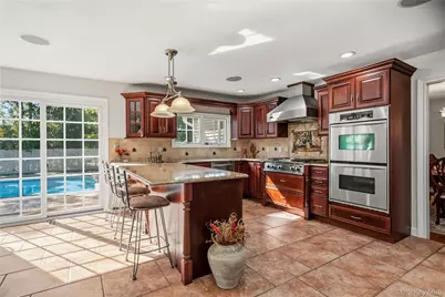 12 Brooktree Court, Bohemia, NY 11716 - Photo 8