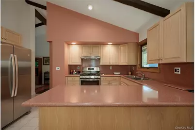 64 Clinton Road, Tuxedo Park, NY 10987 - Photo 16
