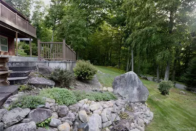 64 Clinton Road, Tuxedo Park, NY 10987 - Photo 38