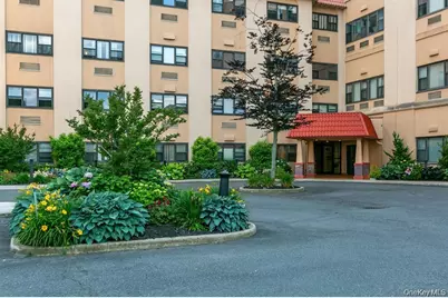 185 W Park Avenue #116, Long Beach, NY 11561 - Photo 2