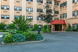 185 W Park Ave, Long Beach, NY 11561 - Photo 2