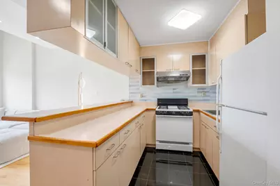 13987 35th Avenue #6B, Flushing, NY 11354 - Photo 8