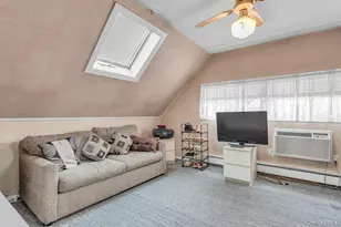 7 Eve Ln, Levittown, NY 11756 - Photo 26