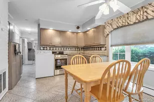 7 Eve Ln, Levittown, NY 11756 - Photo 18